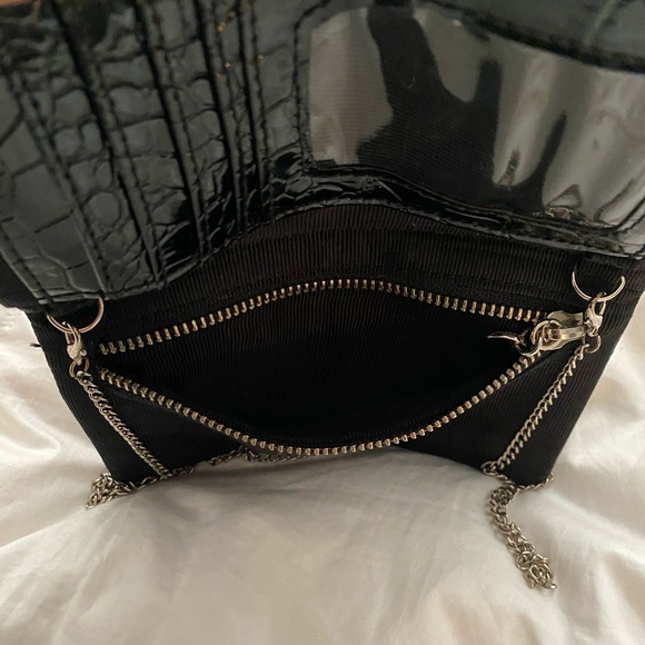 White House Black Market red and black clutch - Picture 4 of 5